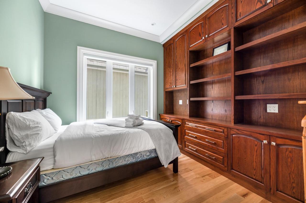 Vancouver Haven: Luxurious Private Bedroom Near Attractions Zewnętrze zdjęcie
