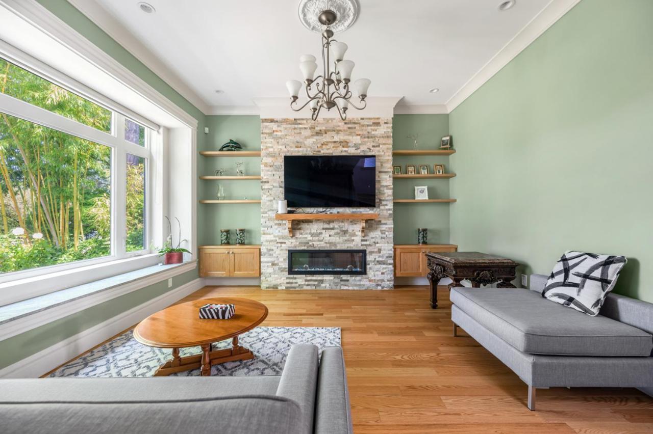 Vancouver Haven: Luxurious Private Bedroom Near Attractions Zewnętrze zdjęcie