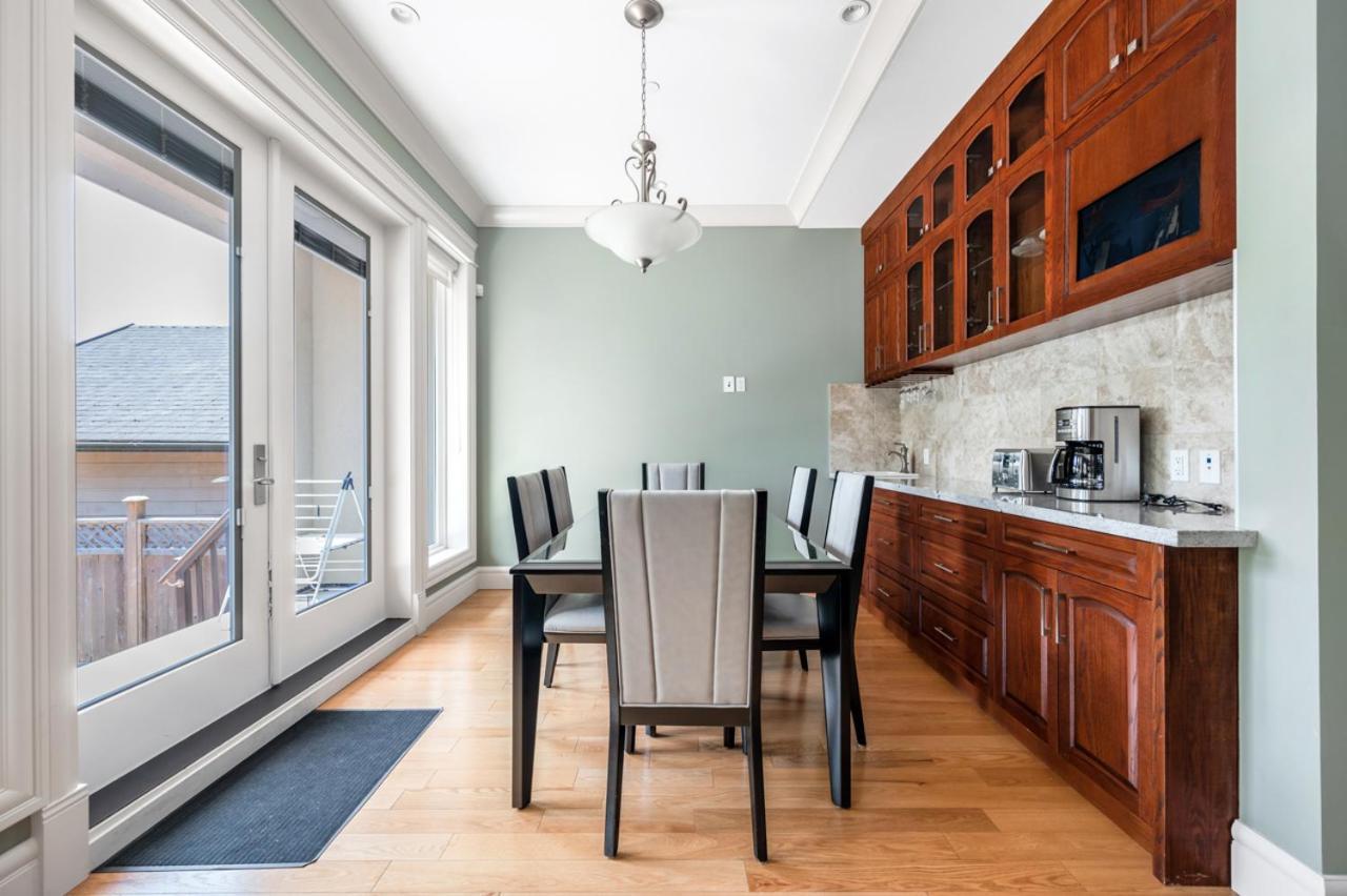Vancouver Haven: Luxurious Private Bedroom Near Attractions Zewnętrze zdjęcie